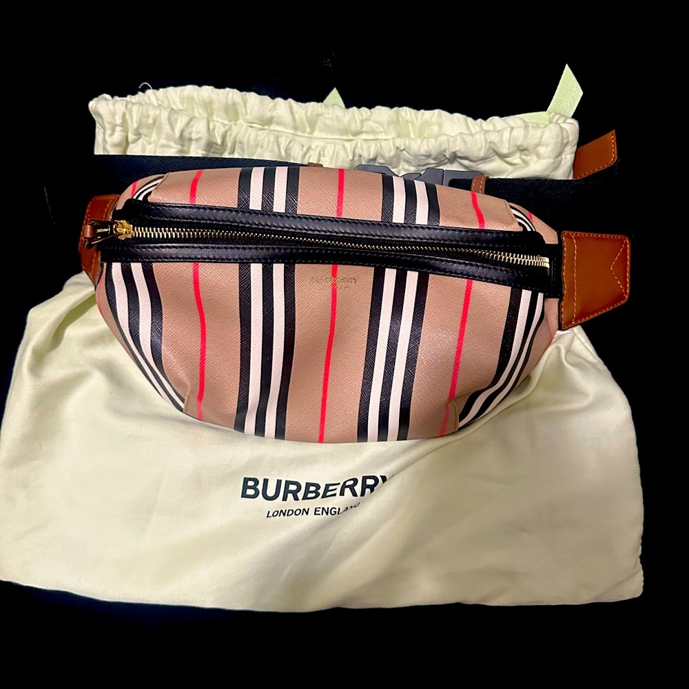 Burberry Sonny Women’s Bumbag